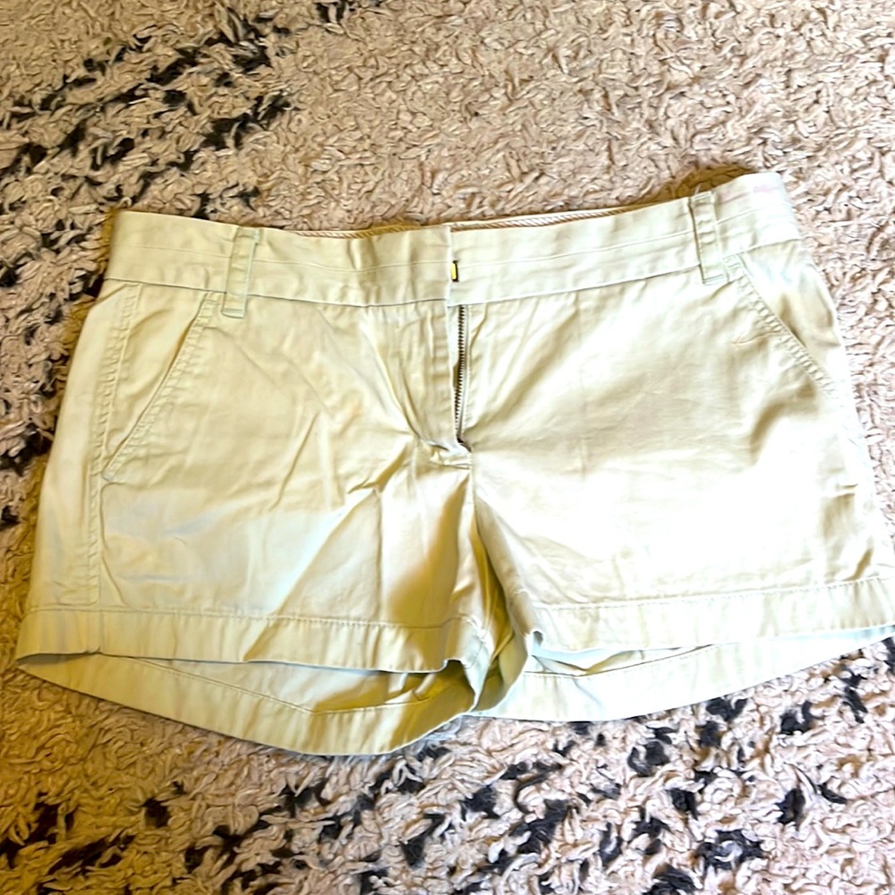 J. Crew chino shorts women’s size 8.